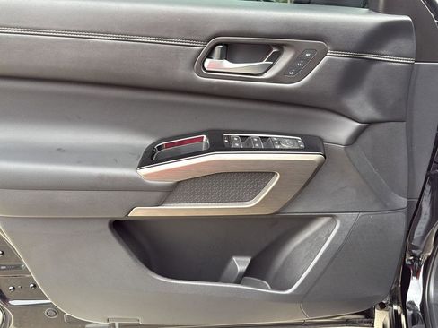 Used 2024 Nissan Pathfinder Platinum w/ Cargo Package image 13