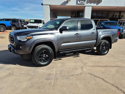Used 2021 Toyota Tacoma 2WD Double Cab image 1