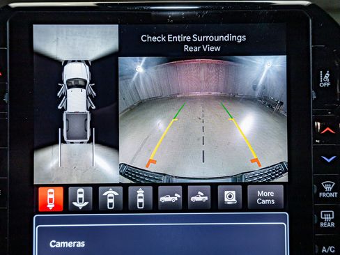 Used 2025 RAM 3500 Laramie image 21