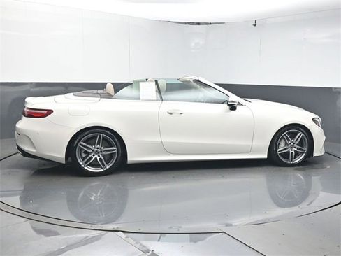 Used 2018 Mercedes-Benz E 400 E 400 image 9