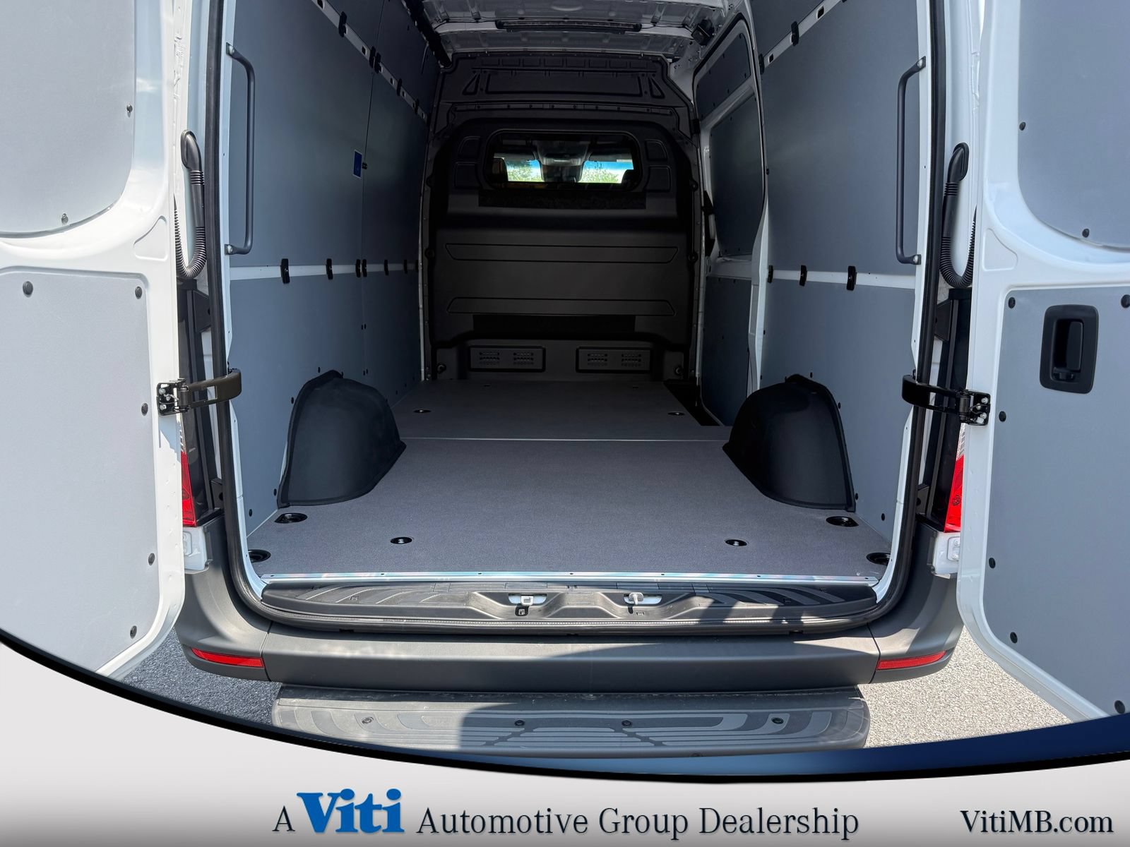 Used 2026 Mercedes-Benz Sprinter 2500 image 18