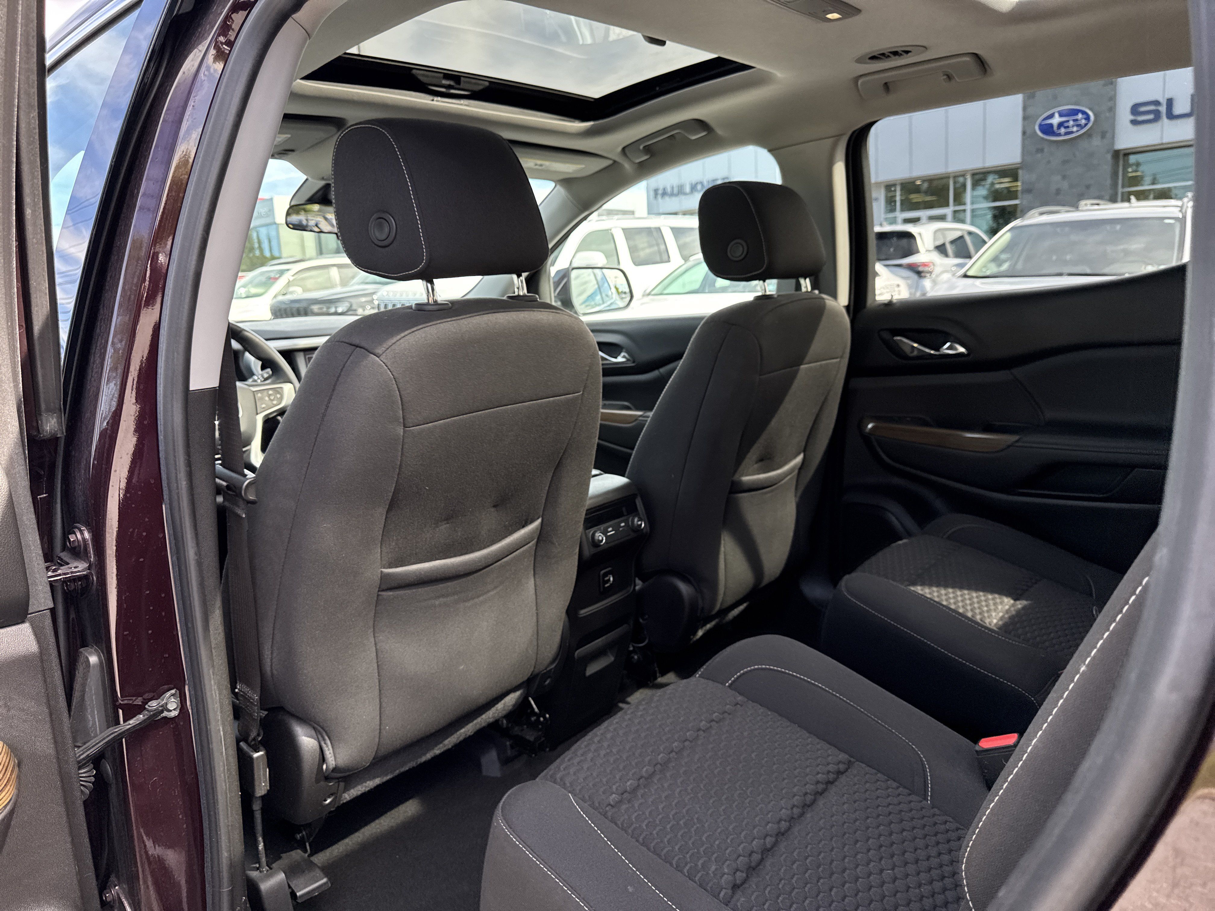 Used 2018 GMC Acadia SLE w/ Driver Alert Package I AWD/4WD image 20