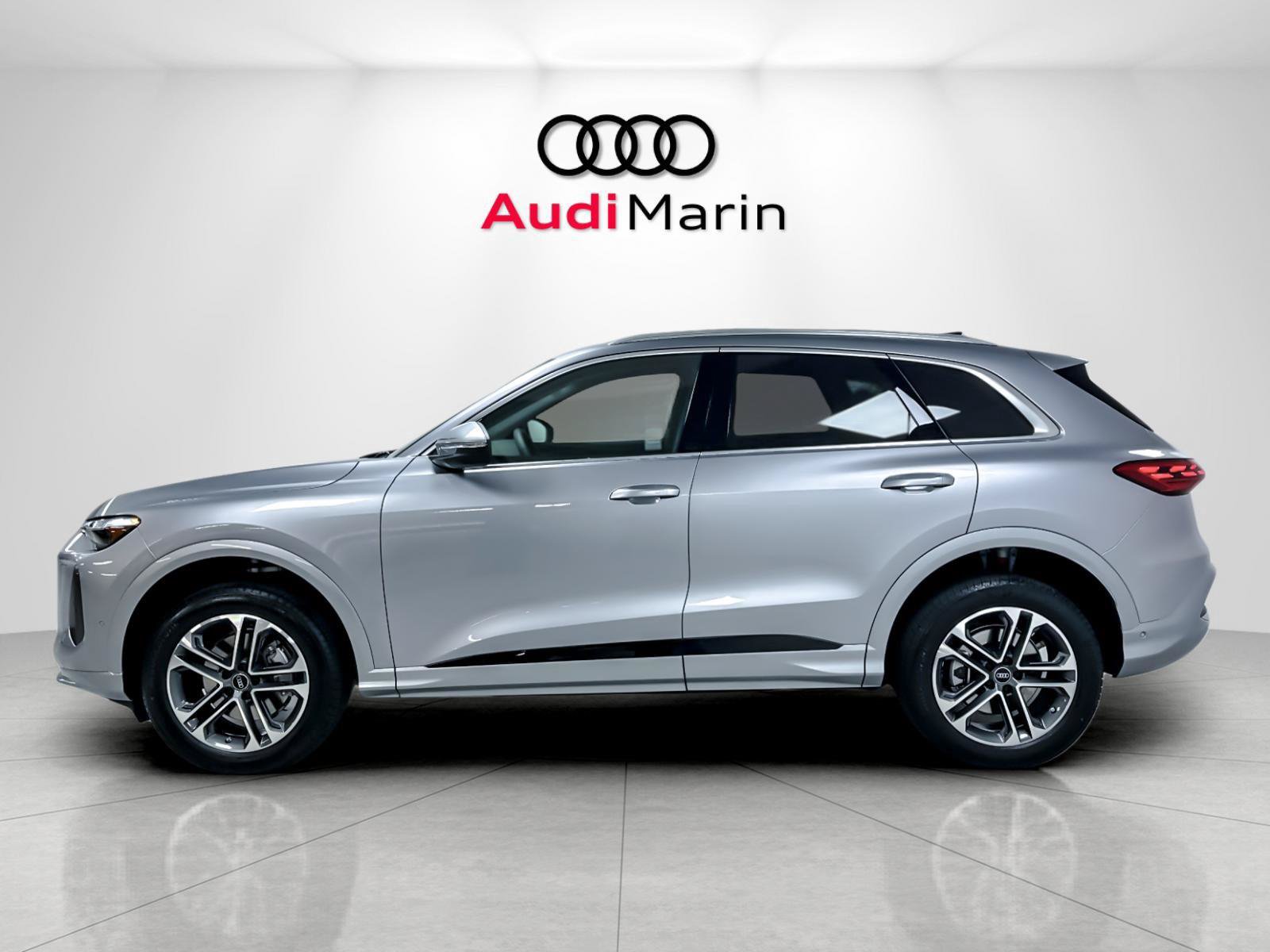 New 2026 Audi Q5 Premium Plus AWD/4WD image 2