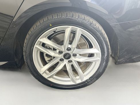 Used 2024 Audi A4 2.0T Premium Plus image 11