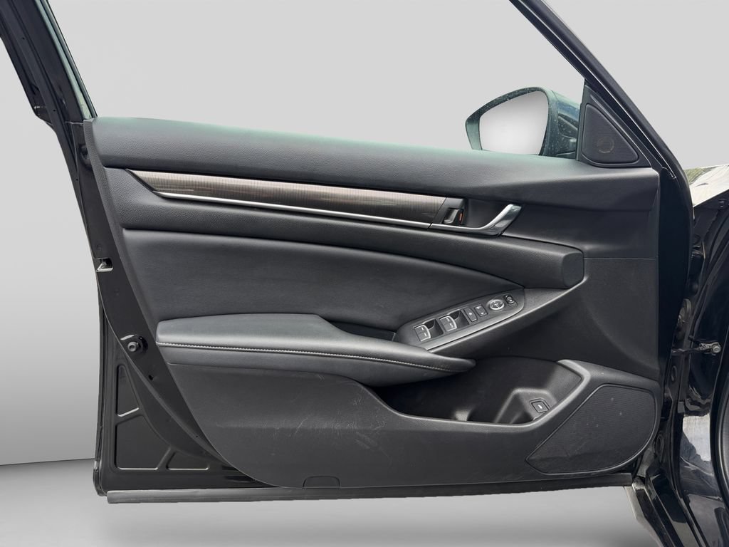 Used 2022 Honda Accord Sport image 15