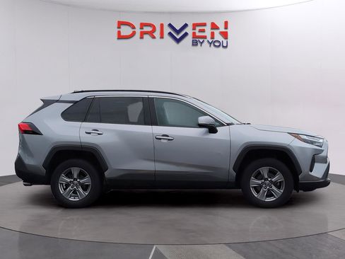 Used 2024 Toyota RAV4 XLE FWD image 6