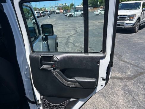 Used 2016 Jeep Wrangler Unlimited Sport AWD/4WD image 14