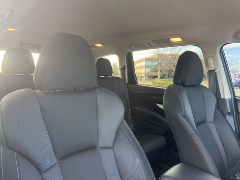 Used 2022 Subaru Ascent Premium w/ Convenience Package image 20