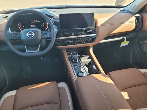 New 2026 Nissan Pathfinder Platinum AWD/4WD image 7