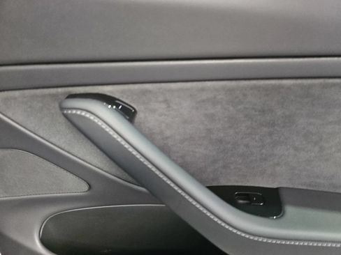 Used 2019 Tesla Model 3 Standard Range Plus RWD image 8
