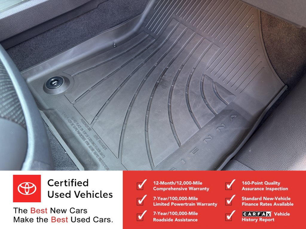Used 2026 Toyota Sienna Limited AWD/4WD image 23