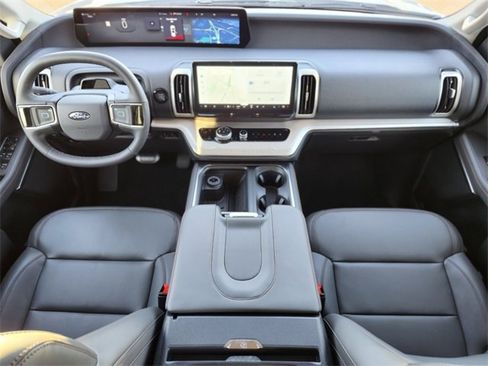 New 2025 Ford Expedition Max Active image 9