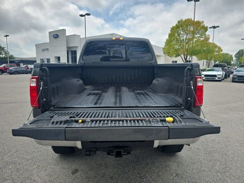 Used 2016 Ford F250 Lariat w/ Lariat Ultimate Package AWD/4WD image 12