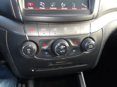 Used 2016 Dodge Journey Crossroad w/ Popular Equipment Group image 17