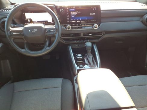 Used 2024 Chevrolet Colorado Trail Boss w/ Technology Package image 14