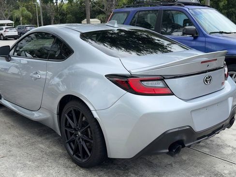 Used 2024 Toyota GR86 Premium RWD image 3