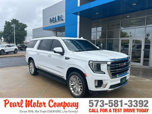 Used 2024 GMC Yukon XL SLT w/ SLT Luxury Package AWD/4WD image 1