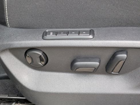 Certified 2024 Volkswagen Atlas SEL Premium R-Line image 23