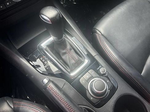 Used 2016 MAZDA MAZDA3 i Grand Touring FWD image 18