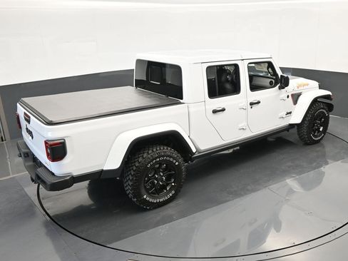 Used 2024 Jeep Gladiator Sport image 35