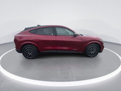 Used 2025 Ford Mustang Mach-E Premium image 9