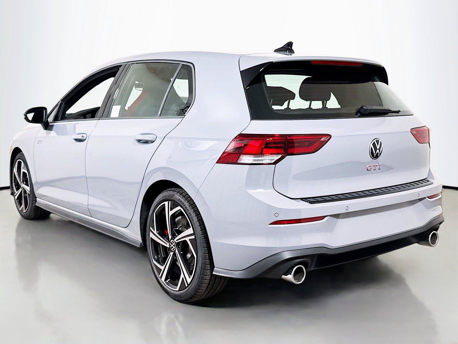 New 2026 Volkswagen Golf SE FWD image 3