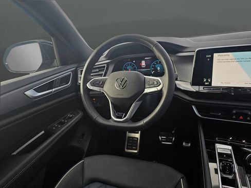 New 2026 Volkswagen Atlas Cross Sport SEL Premium R-Line image 37