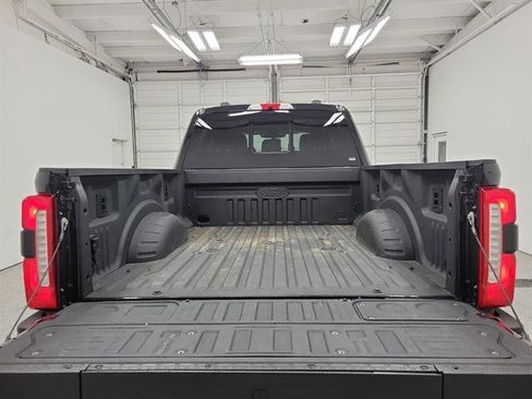 Used 2025 Ford F250 Lariat w/ Lariat Ultimate Package AWD/4WD image 9
