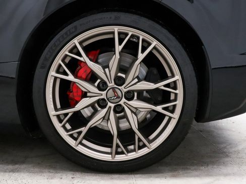 Used 2024 Chevrolet Corvette Stingray Preferred Conv w/ Z51 Performance Package image 9