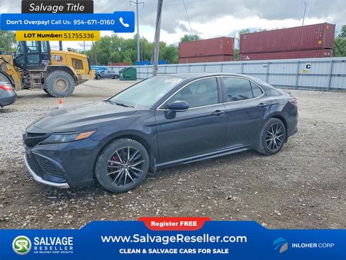 Used 2022 Toyota Camry SE FWD image 1