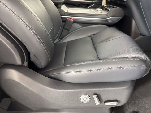 New 2025 Lincoln Navigator L Reserve w/ Jet Appearance Package image 21