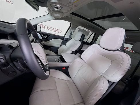 New 2026 Lincoln Aviator Reserve w/ Luxury Package RWD image 23