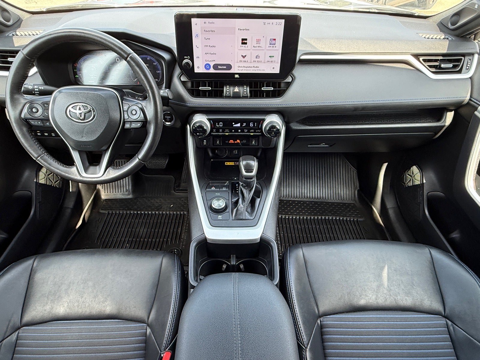 Used 2023 Toyota RAV4 XSE AWD/4WD image 15