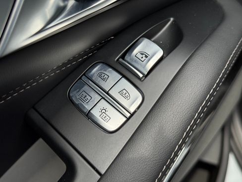 Used 2023 BMW X7 M60i w/ Executive Package AWD/4WD image 43