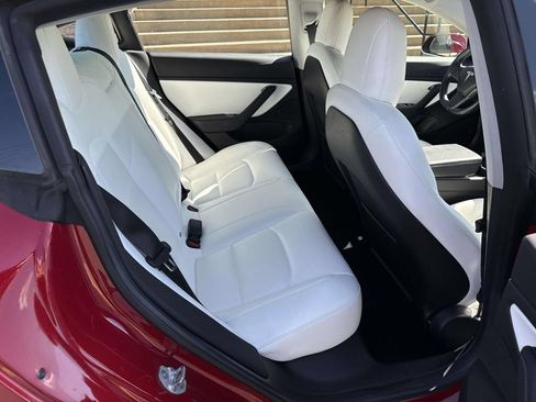 Used 2018 Tesla Model 3 Mid Range RWD image 11