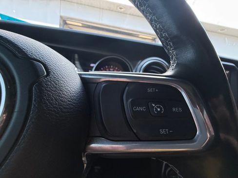 Used 2021 Jeep Gladiator Overland AWD/4WD image 20