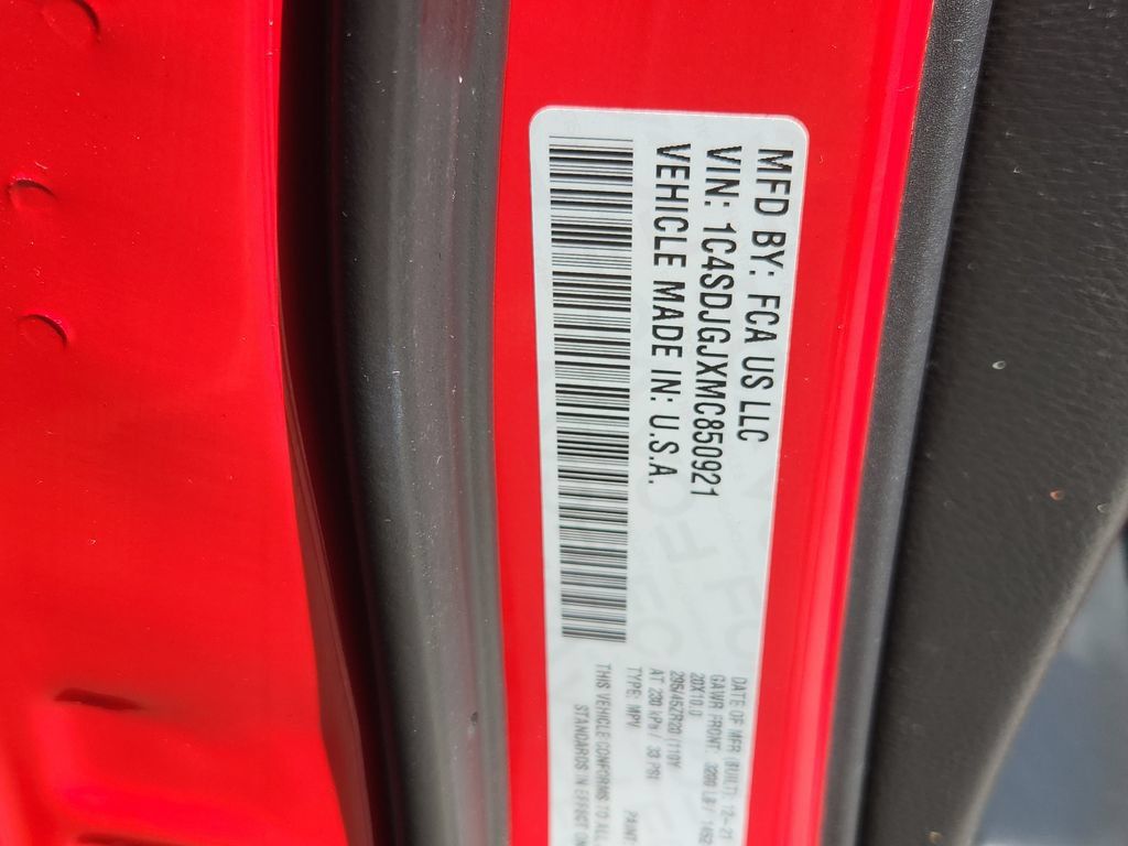Used 2021 Dodge Durango SRT w/ Technology Group AWD/4WD image 19