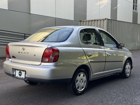 Used 2001 Toyota Echo Sedan FWD image 4