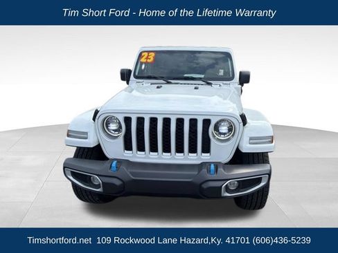 Used 2023 Jeep Wrangler Unlimited Sahara w/ Cold Weather Group AWD/4WD image 3