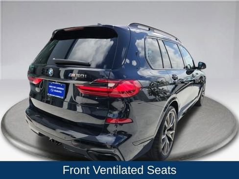 Used 2022 BMW X7 M50i w/ Luxury Seating Package image 12