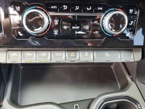 New 2026 GMC Sierra 1500 AT4 w/ Technology Package image 26