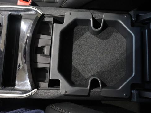 Used 2020 Ford Edge SEL FWD image 33