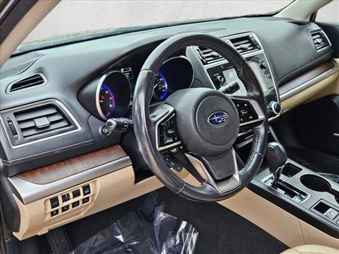Used 2018 Subaru Outback 2.5i Limited image 9