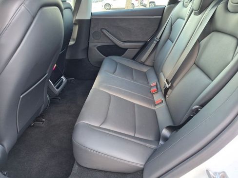 Used 2025 Tesla Model 3 Long Range AWD/4WD image 17