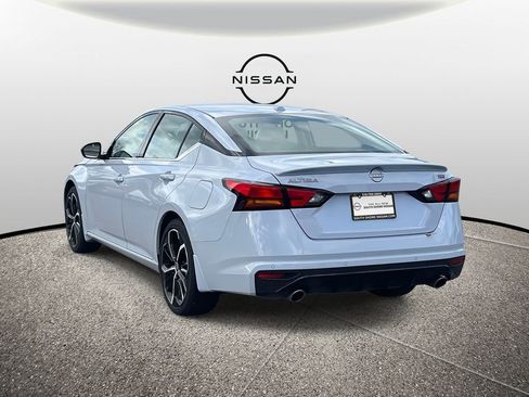 Certified 2025 Nissan Altima 2.5 SR w/ SR Premium Package image 6