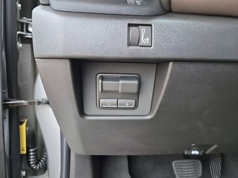 New 2026 GMC Canyon Denali image 32