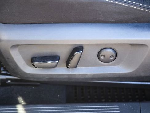 Used 2022 Nissan Rogue SV image 23