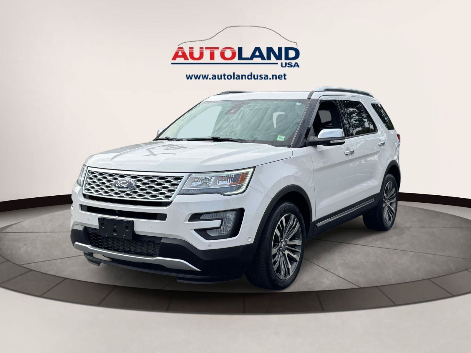 Used 2017 Ford Explorer Platinum AWD/4WD image 1
