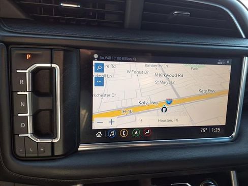 Used 2021 GMC Yukon XL Denali image 17