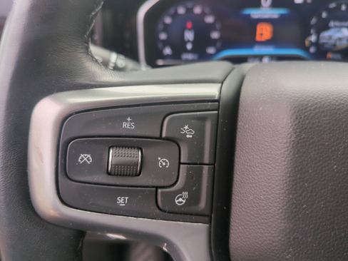 Used 2022 Chevrolet Silverado 1500 LT image 12